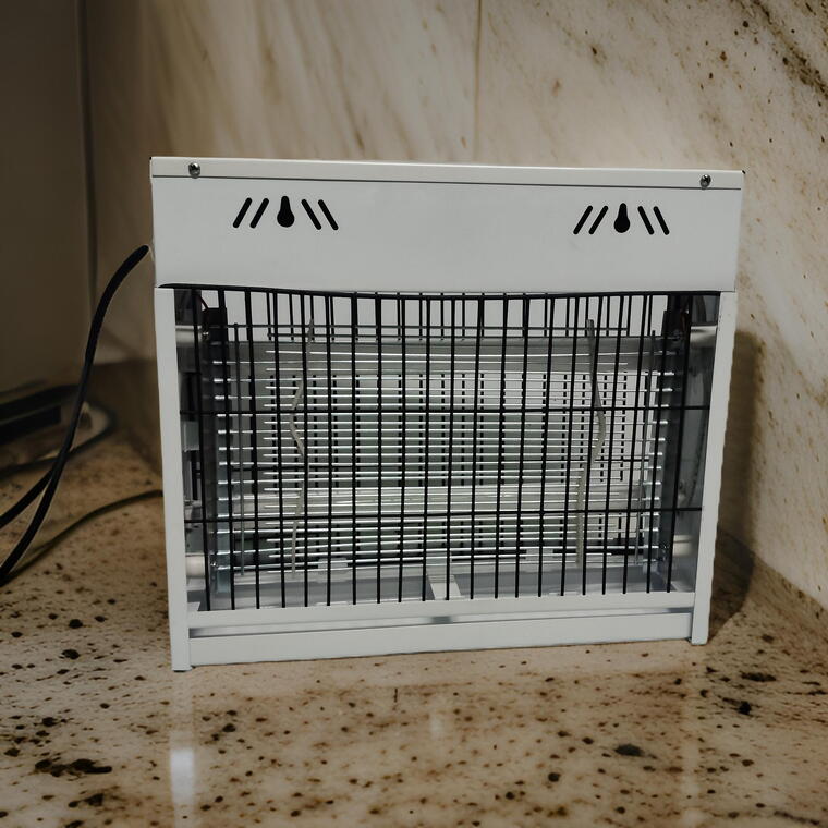LaviPro Electric Flying Insect Killer for Home, Office & Outdoor (1.25 Foot)