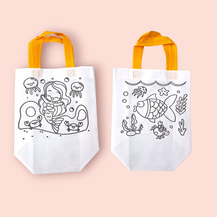 COLOURING BAGS - PACK OF 1 PIECES - RANDOM DESIGN/COLOUR