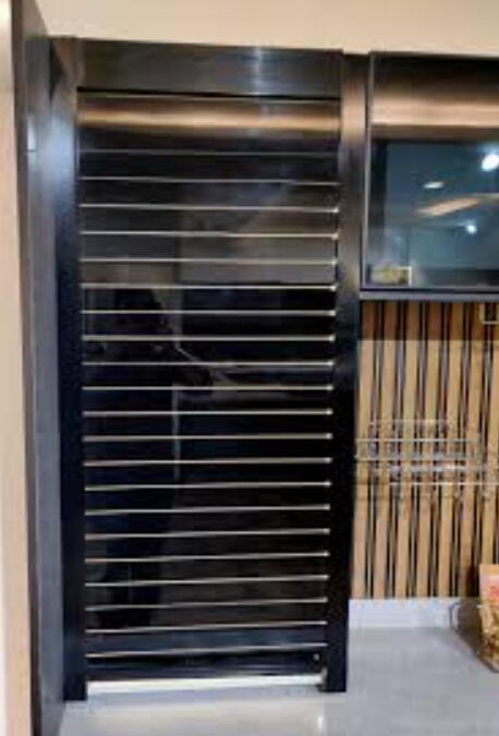 Glass Rolling Shutter Black 600X1320mm (BG040)