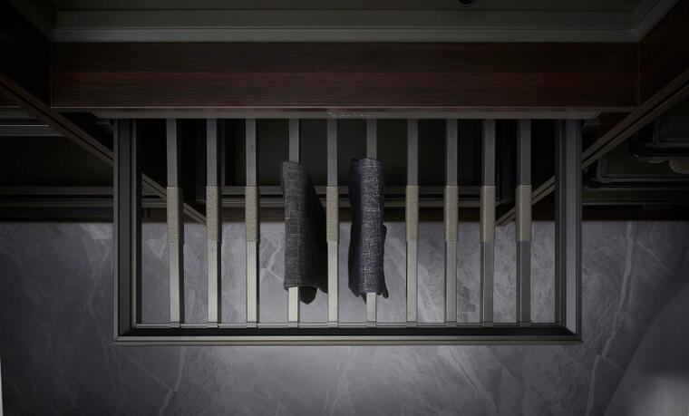 Trouser Pullout 900mm (BG0293)