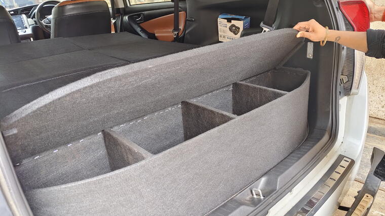 Accessories | INNOVA CRYSTA 8 STR | 1 Storage Box + 2 Ply Set