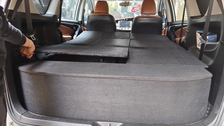 Accessories | INNOVA CRYSTA 8 STR | 1 Storage Box + 2 Ply Set