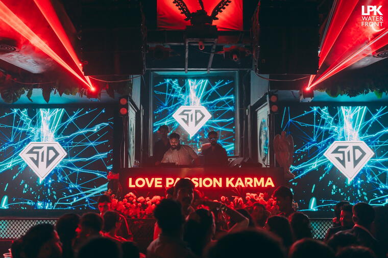 Couple Entry Premium Alcohol Unlimited