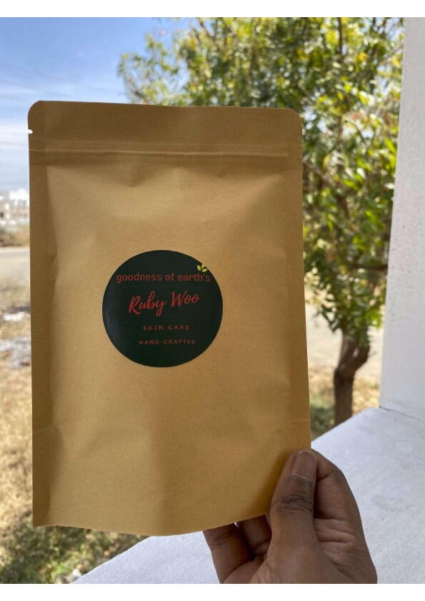 Ruby woo exfoliator and Tan removal (200 gms)