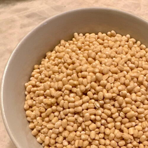 Urad dal Gota (మినప గుళ్ళు)