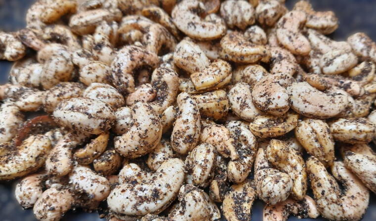 Pepper Kick Cashews 100gms