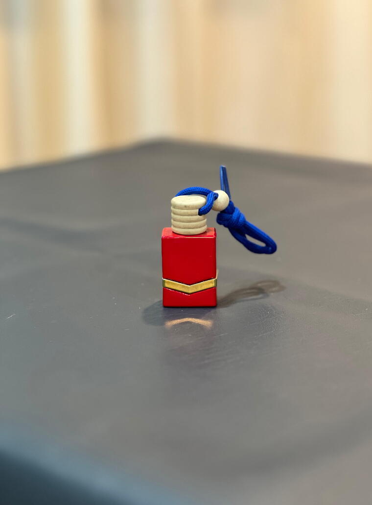 Car hanger with perfume FREE DELIVERY