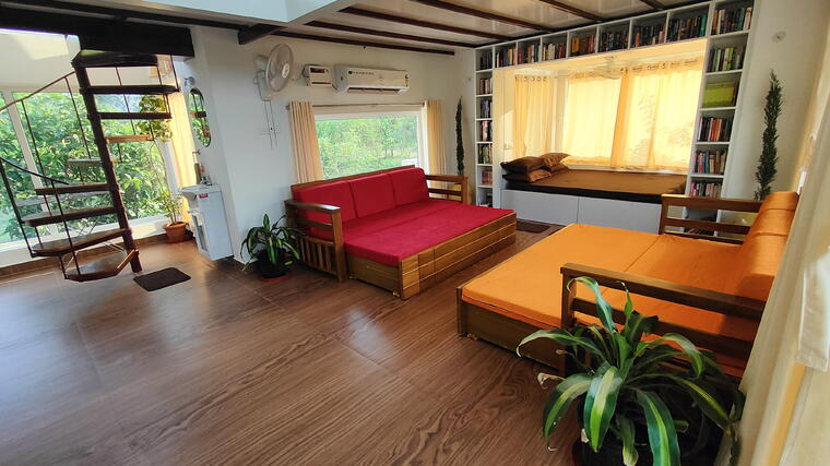 1 night stay - Weekend (any weekend between Friday to Sunday)