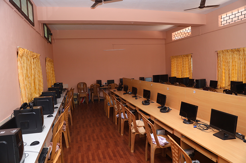 COMPUTER LAB