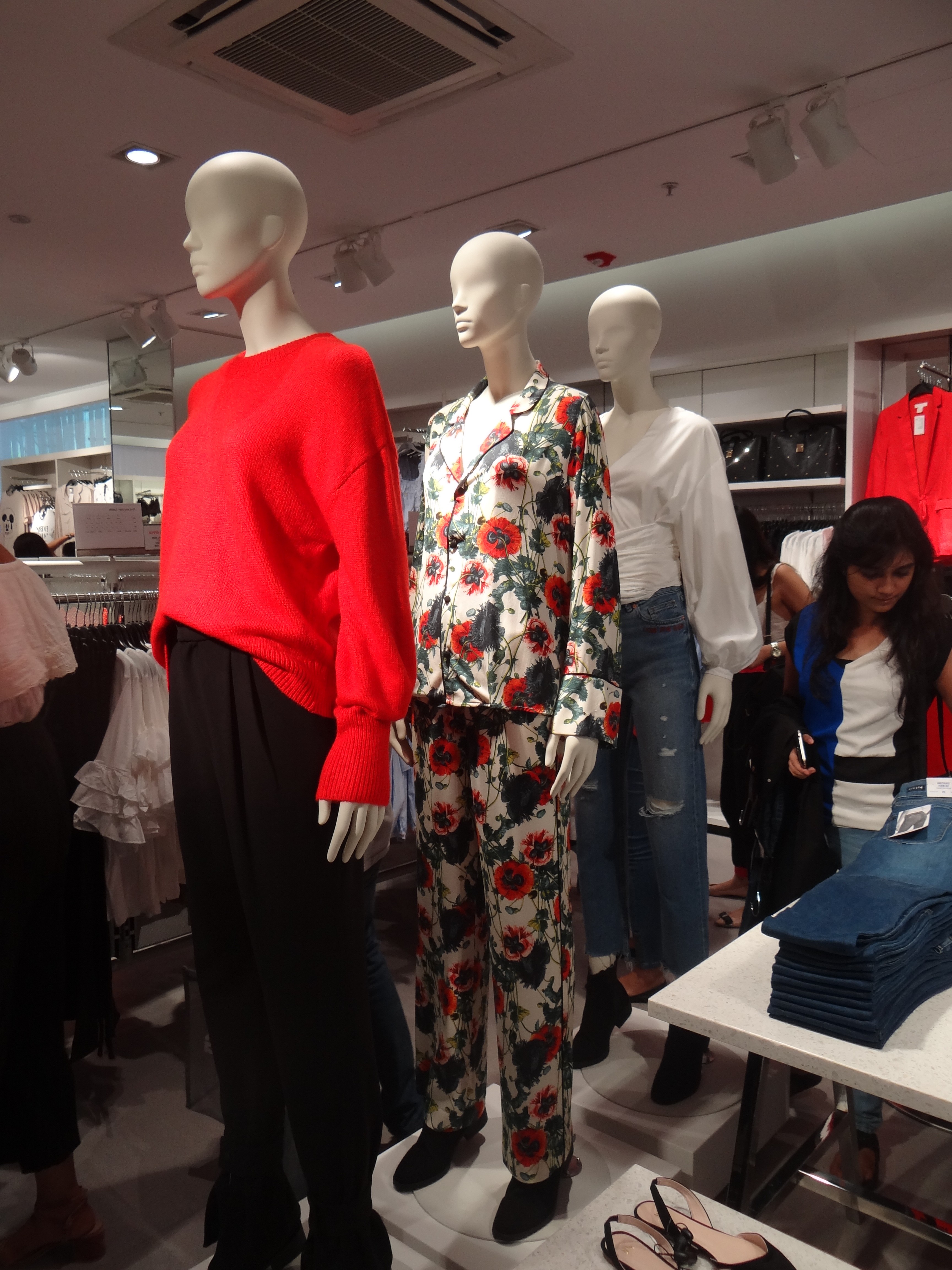 h&m kolkata elgin road