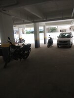 15NBU00573: parkings 1