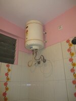 16A8U00469: Bathroom 1