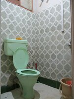 15A8U00242: bathroom 2