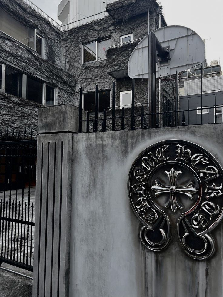 Transform Your Wardrobe with Chrome Hearts Today