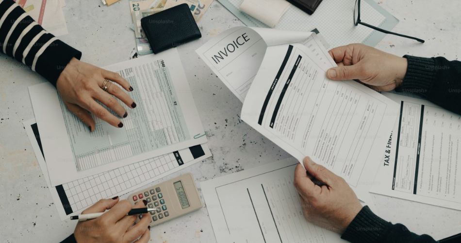 How Professional Bookkeeping Increases Financial Transparency and Trust