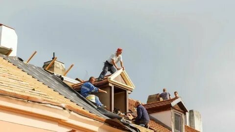 Signs Your Business Property Needs Immediate Roof Attention in 2025