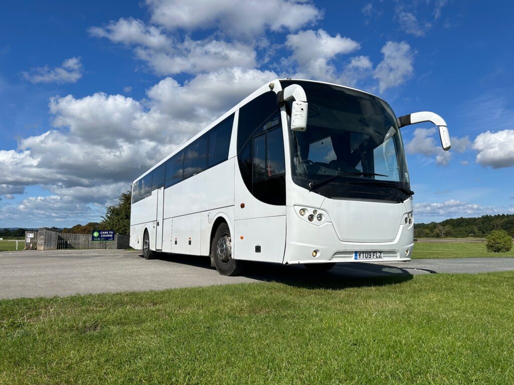 Plan Your Trip: 16-Seater Minibus Hire