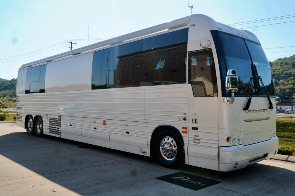 Finding the Best Coach Hire Near Me in the UK