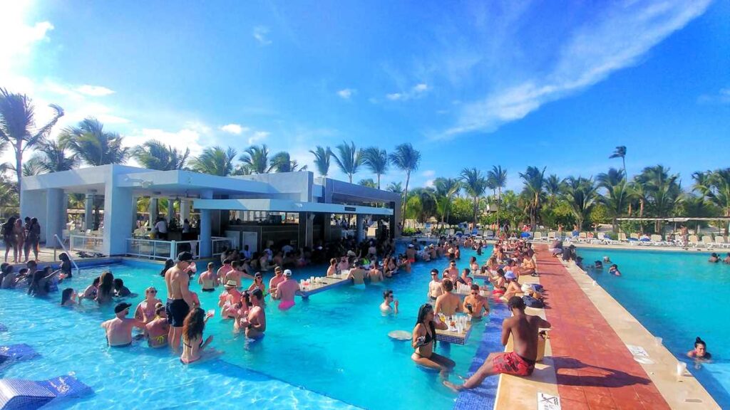 Top 7 Best Resort in Punta Cana for Nightlife to Experience in 2025