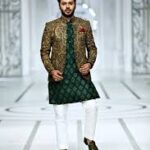 Can men wear sherwani for reception?