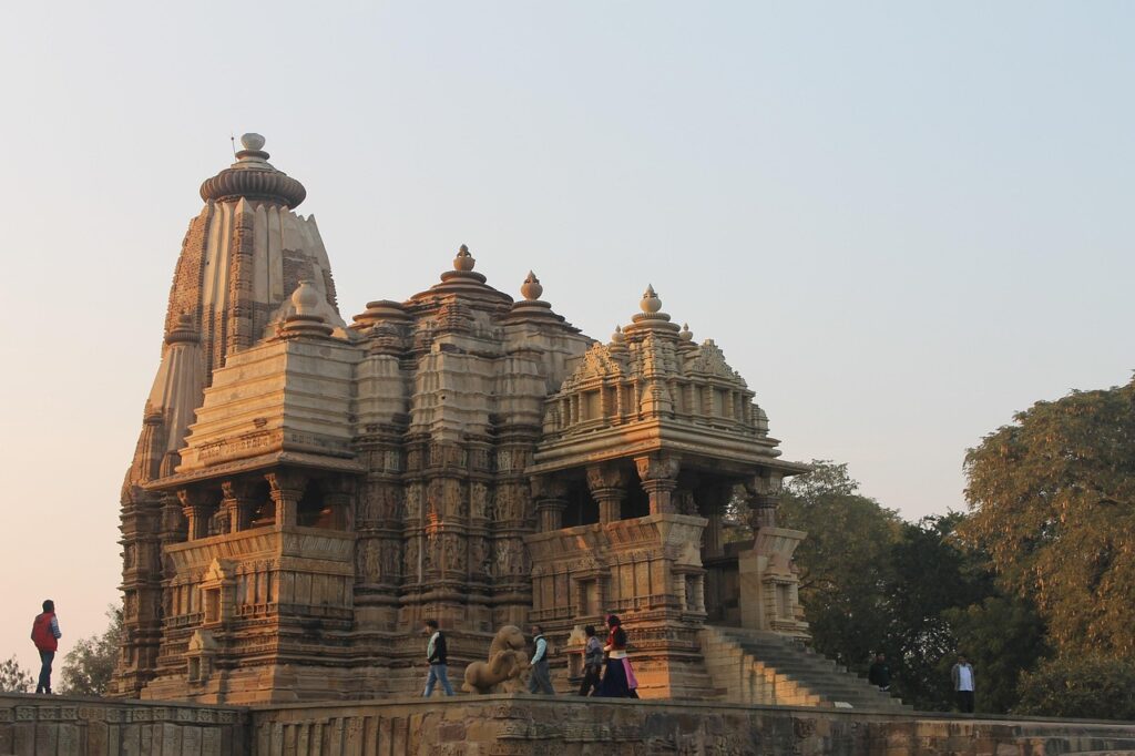 13 Days Delhi, Khajuraho & Omkareshwar Tour Package – Explore Temples & Heritage Sites