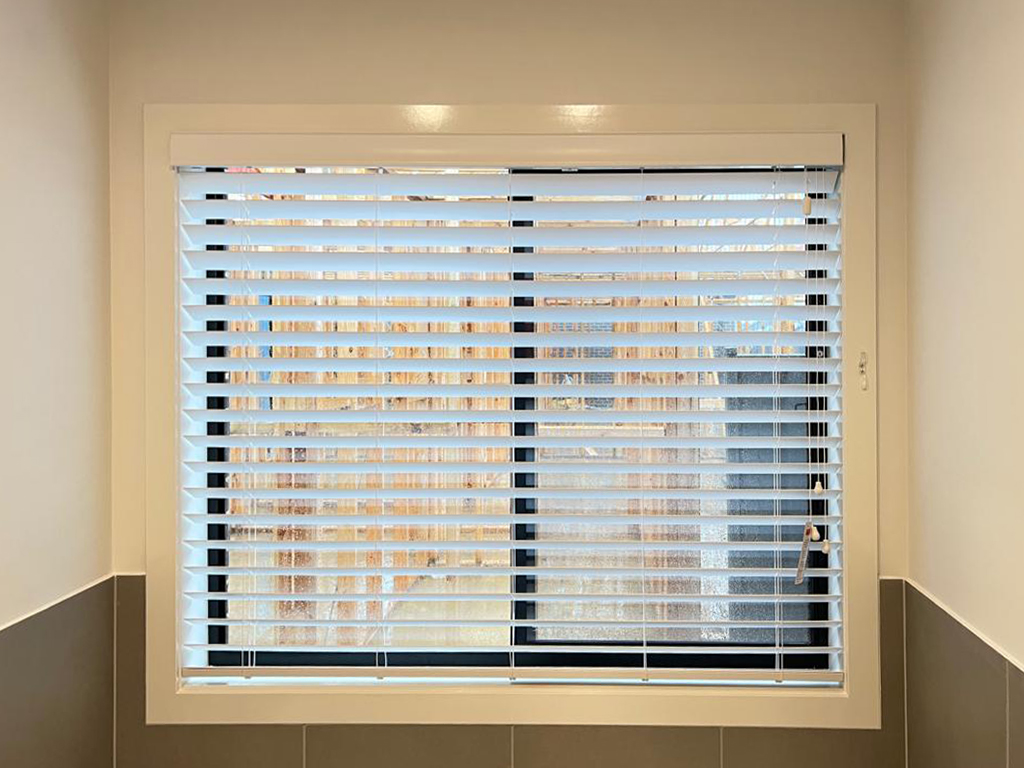 Elevate Your Interiors with Stylish and Functional Venetian Blinds