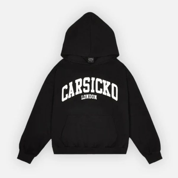 The Rise of the Carsicko Tracksuit: A Symbol of Modern Streetwear Elegance