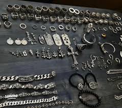 How Chrome Hearts Glasses Shops Maintain Steady Quality Service for Customers