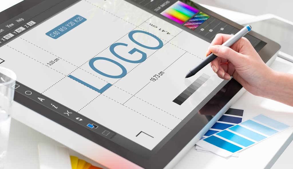 Visual Identity Reinvented: A Strategic Guide to Logo Creation in Dubai
