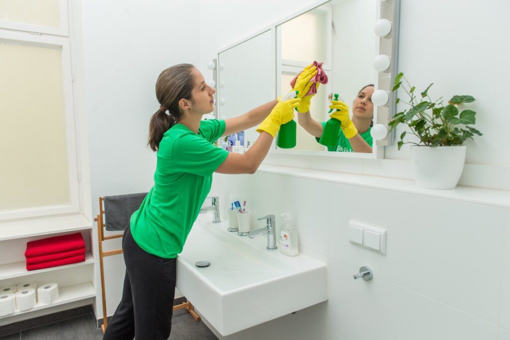 A Complete Guide for Choosing the Right Bathroom Cleaning Services in Mohali