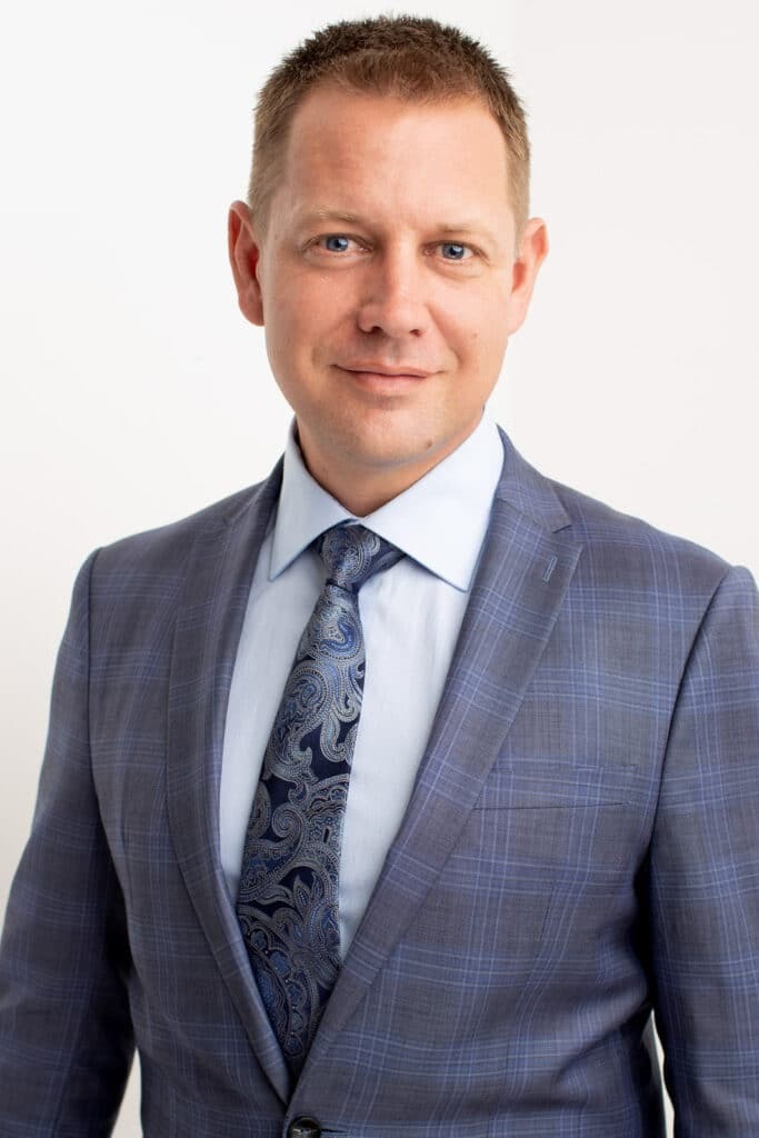 Why Melbourne Business Owners Should Update Their Headshots Every 2 Years