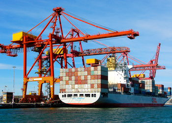 Why Customs broker in Melbourne Relies on Professional Brokers