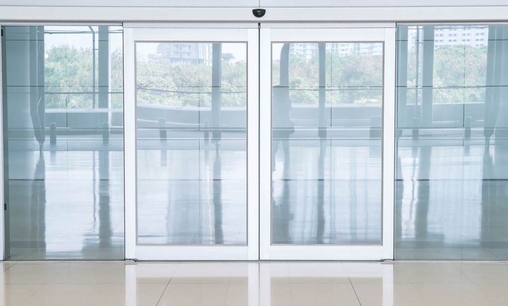 Are Fly Screen Doors Worth It for Apartments and Units?