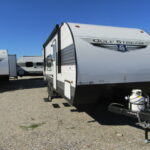 What are the Top Features of a Used 2022 Gulfstream Kingsport 248BH?