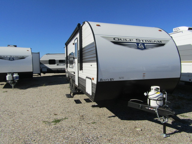 What are the Top Features of a Used 2022 Gulfstream Kingsport 248BH?