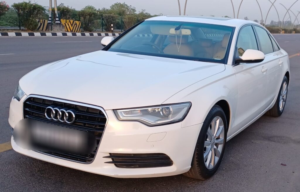 Rent Mercedes S-Class in Lucknow – The Art of Traveling in True Luxury