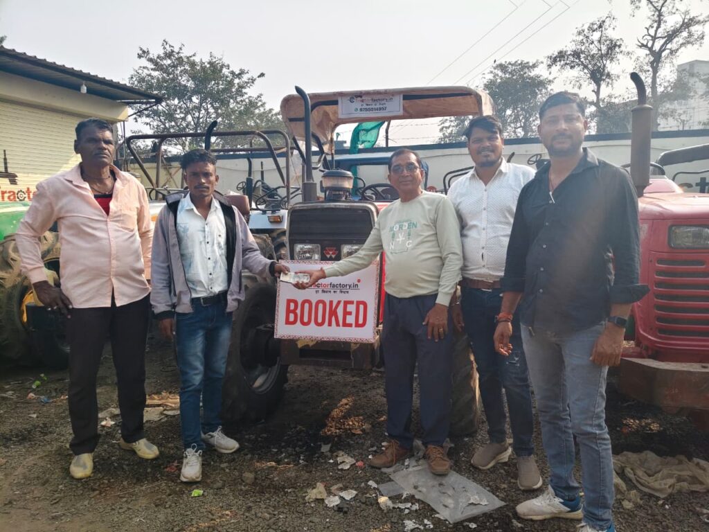 Purana Tractor That Still Earns Its Keep: A Ground-Level Story from the Fields