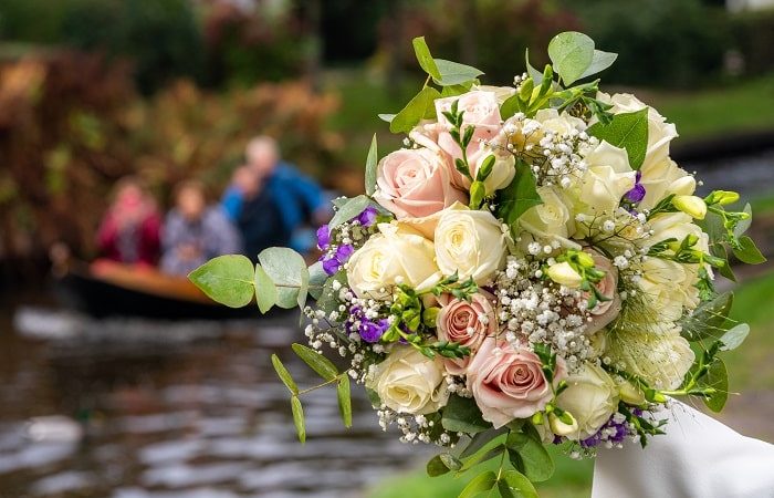 Why Local Flower Delivery in Pickering Makes a Difference