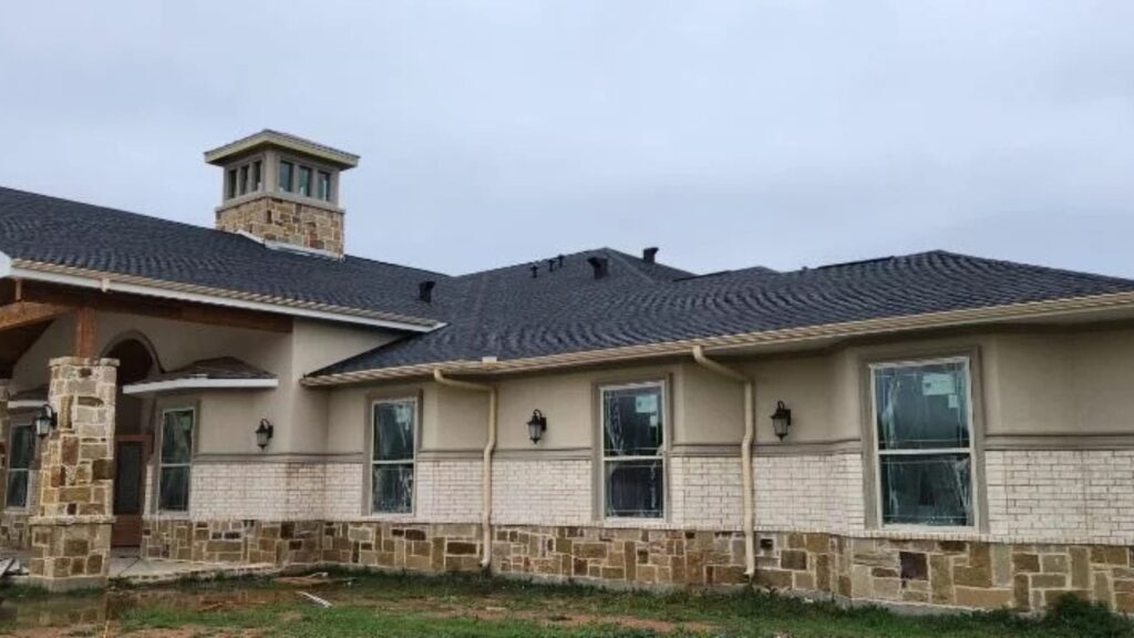 What Levels of Dementia Support Are Provided in Memory Care Settings?