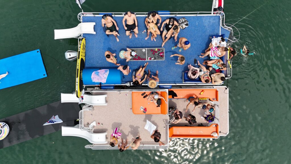 Why Texas Pontoon Boats Are the Go-To Choice for Comfortable, Crowd-Friendly Lake Adventures