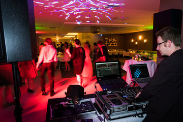 DJ Services in Santa Monica CA | Event Experts