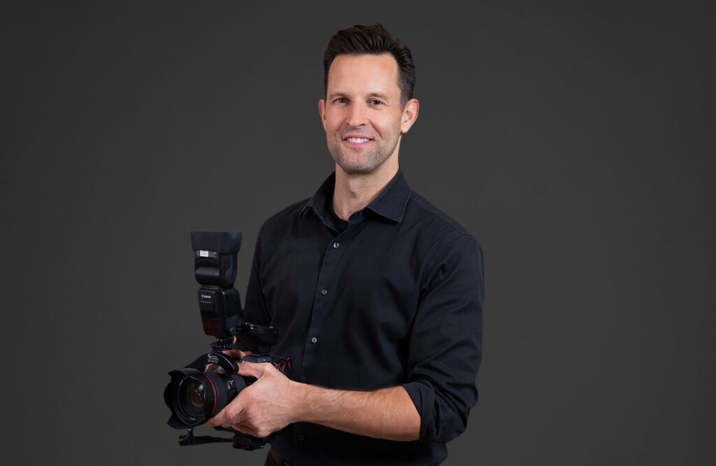 Corporate Headshot Photographer and the Visual Signals That Influence Credibility