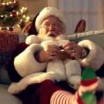 How Can Santa Help Create Unique Holiday Photo Moments?