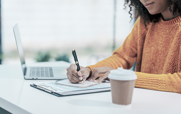 How Can You Ensure Quality When Requesting A Dissertation Writing Service?