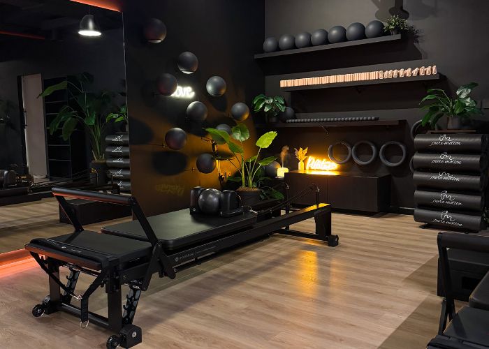 Reformer Pilates Studio: Benefits, Classes, and Expert Training for Full-Body Transformation