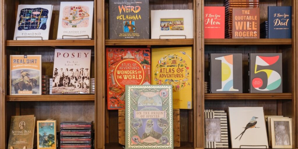 How a Bookstore Builds a Strong Reading Community?