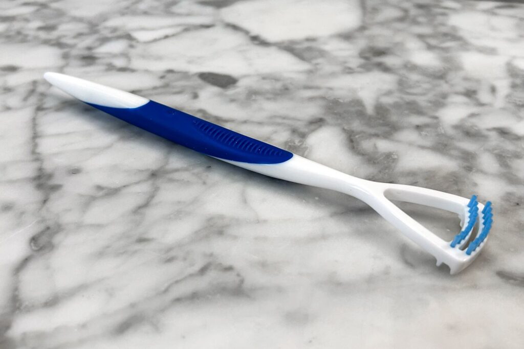 Premium Tongue Cleaning Scraper to Remove Bacteria and Odor Effectively