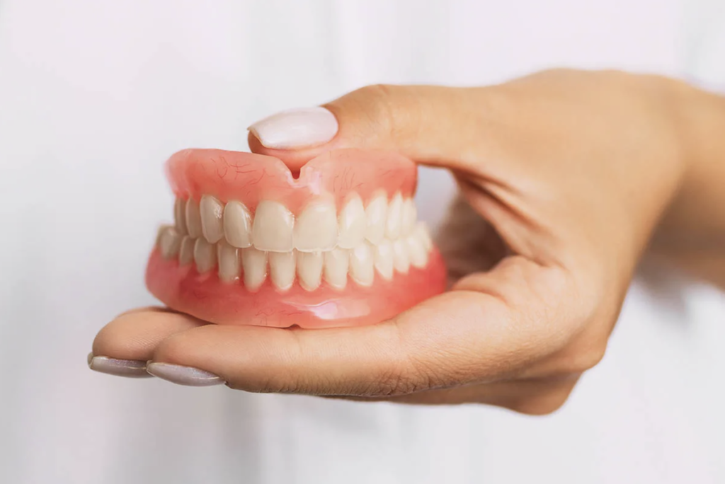 What Is the Real Denture Treatment Cost in Nagpur? A Patient’s Guide