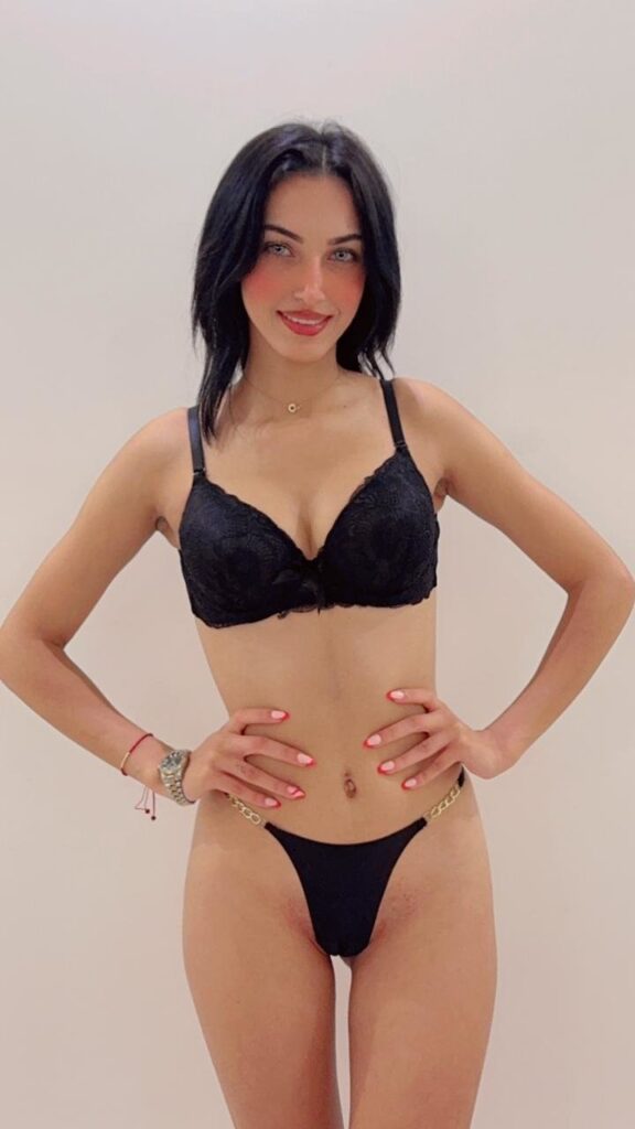 Enjoy a relaxing stay in Independent Call Girls In Al Manama with our premium escort services