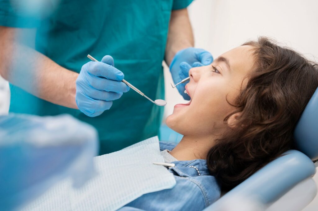 How a Dental Clinic Supports Better Oral Hygiene